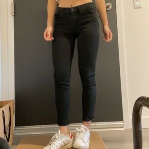 UNIQLO Black jeans/ comfortable and fashion